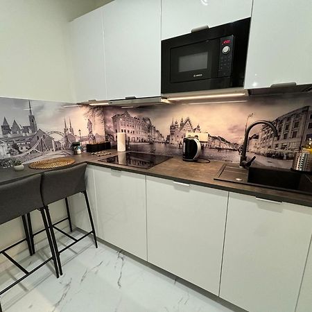 Wyjatkowe Apartamenty W Centrum Вроцлав Екстериор снимка