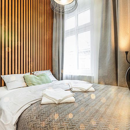 Wyjatkowe Apartamenty W Centrum Вроцлав Екстериор снимка