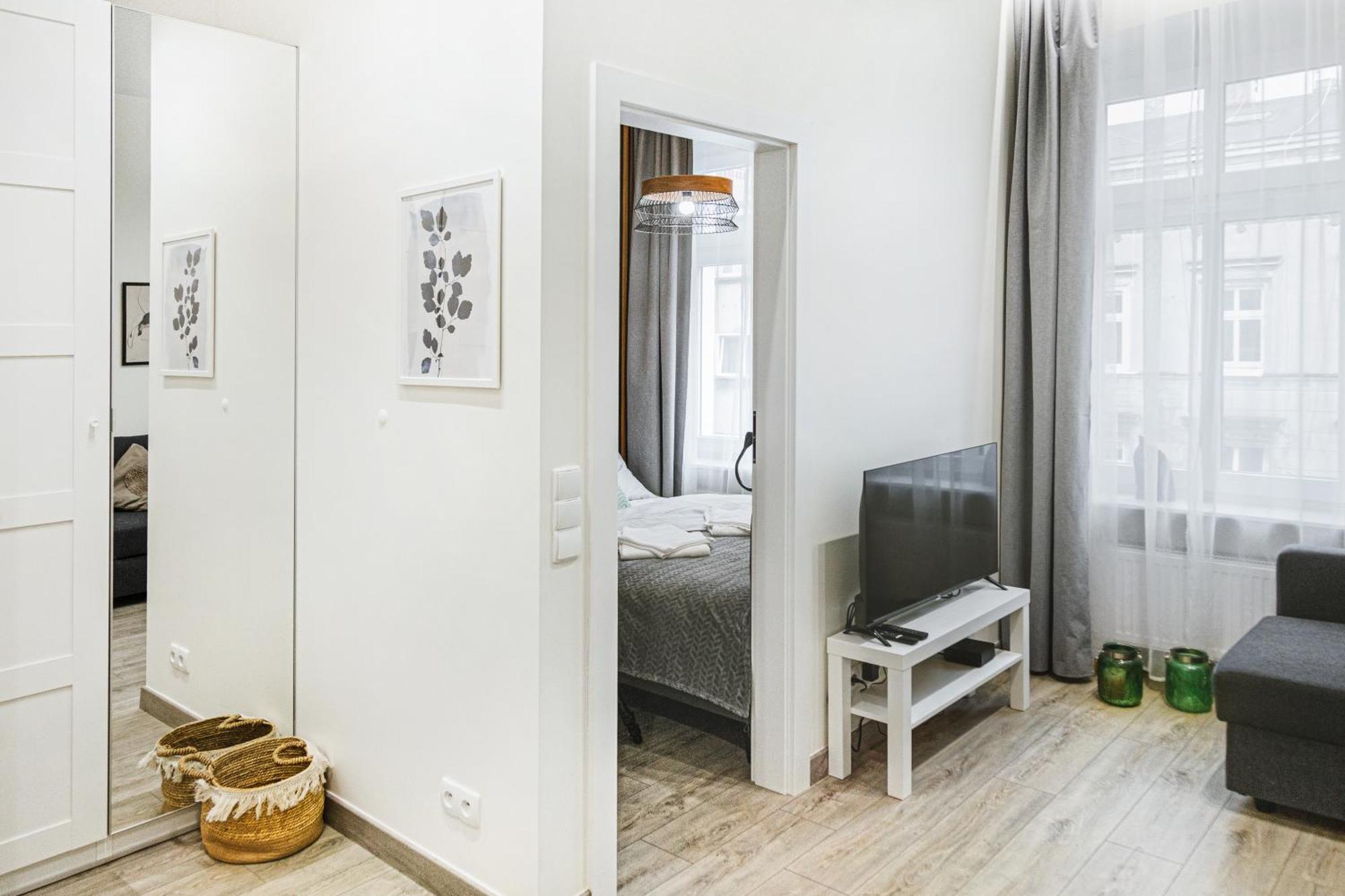Wyjatkowe Apartamenty W Centrum Вроцлав Екстериор снимка