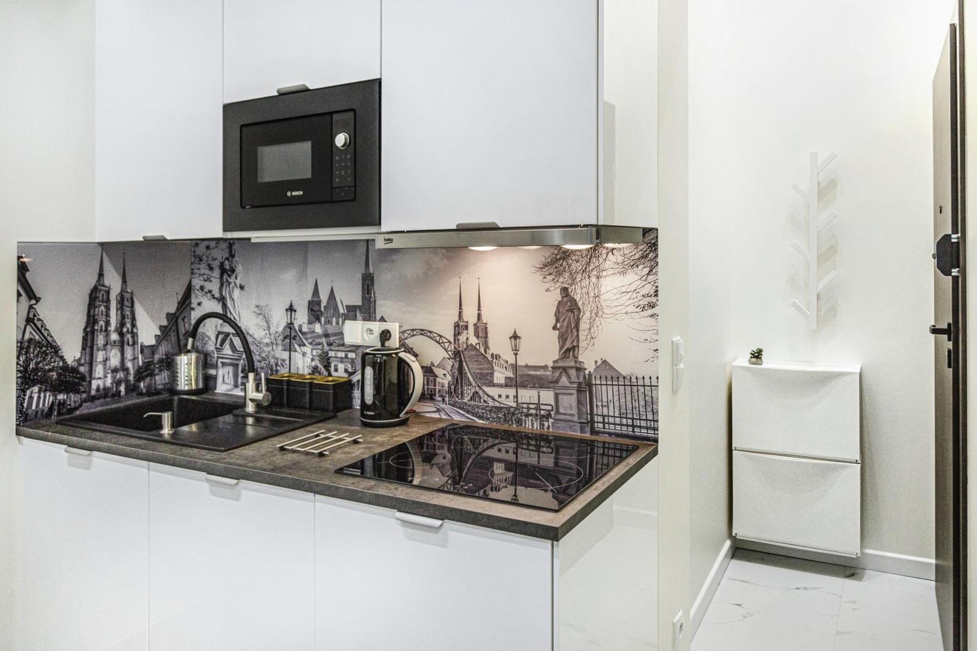 Wyjatkowe Apartamenty W Centrum Вроцлав Екстериор снимка